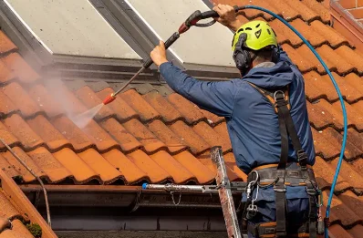 Démoussage et hydrofuge de toiture à Versaugues